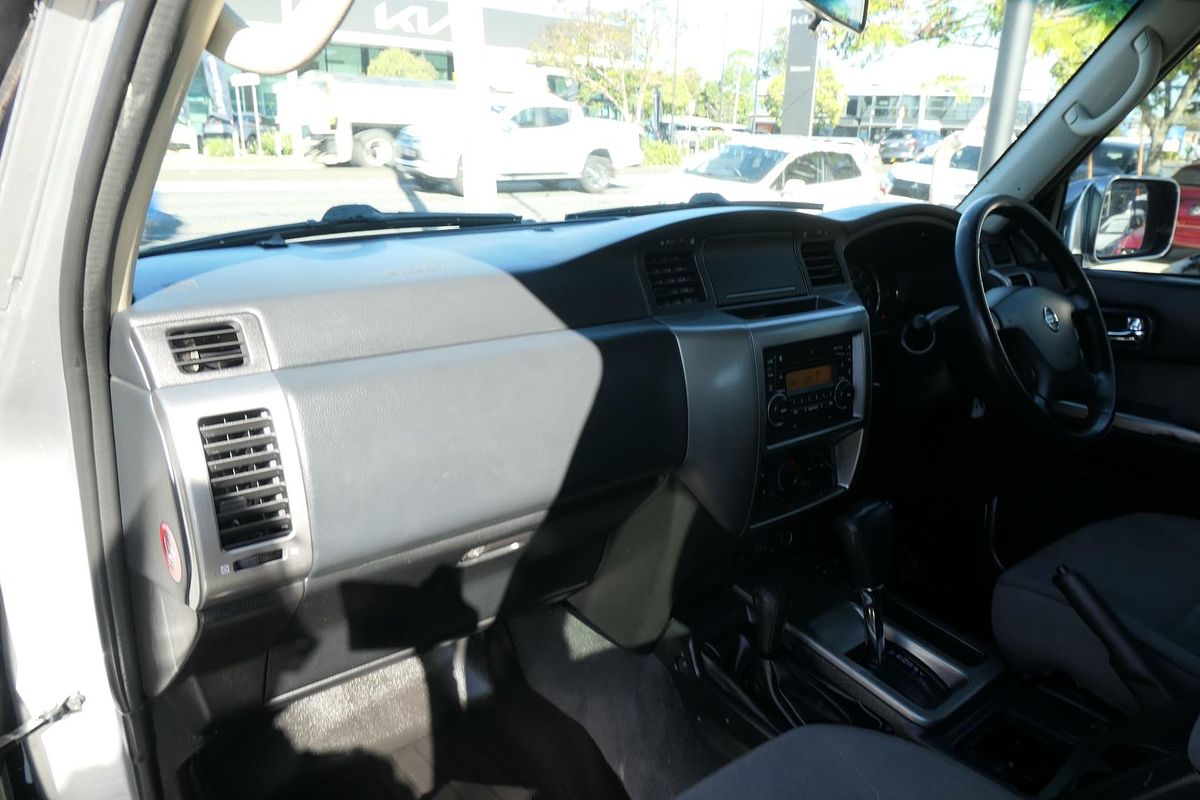2015 Nissan Patrol ST Y61