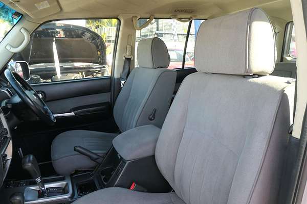 2015 Nissan Patrol ST Y61