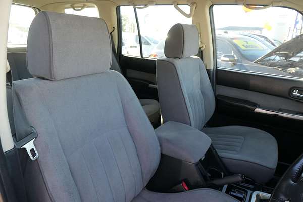 2015 Nissan Patrol ST Y61