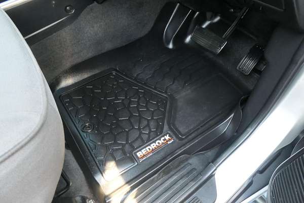 2015 Nissan Patrol ST Y61