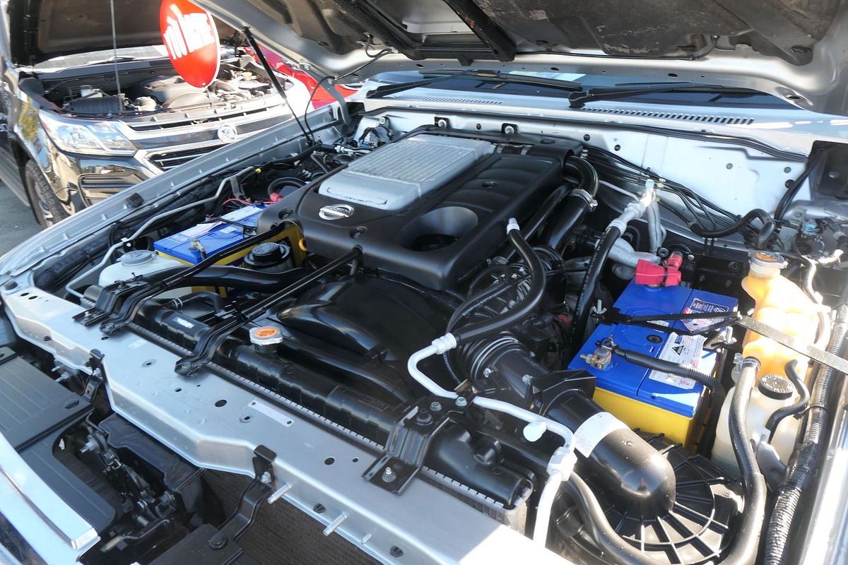 2015 Nissan Patrol ST Y61