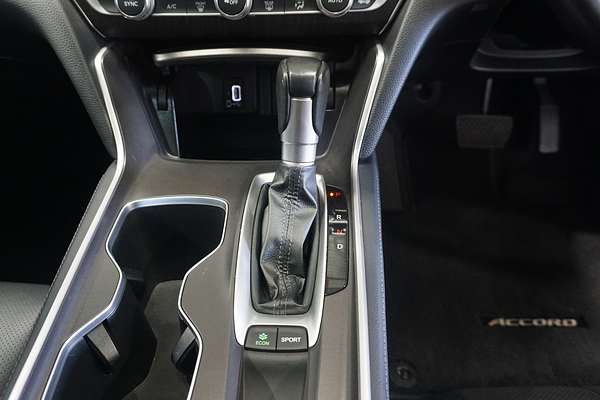 2021 Honda Accord VTi-LX 10th Gen