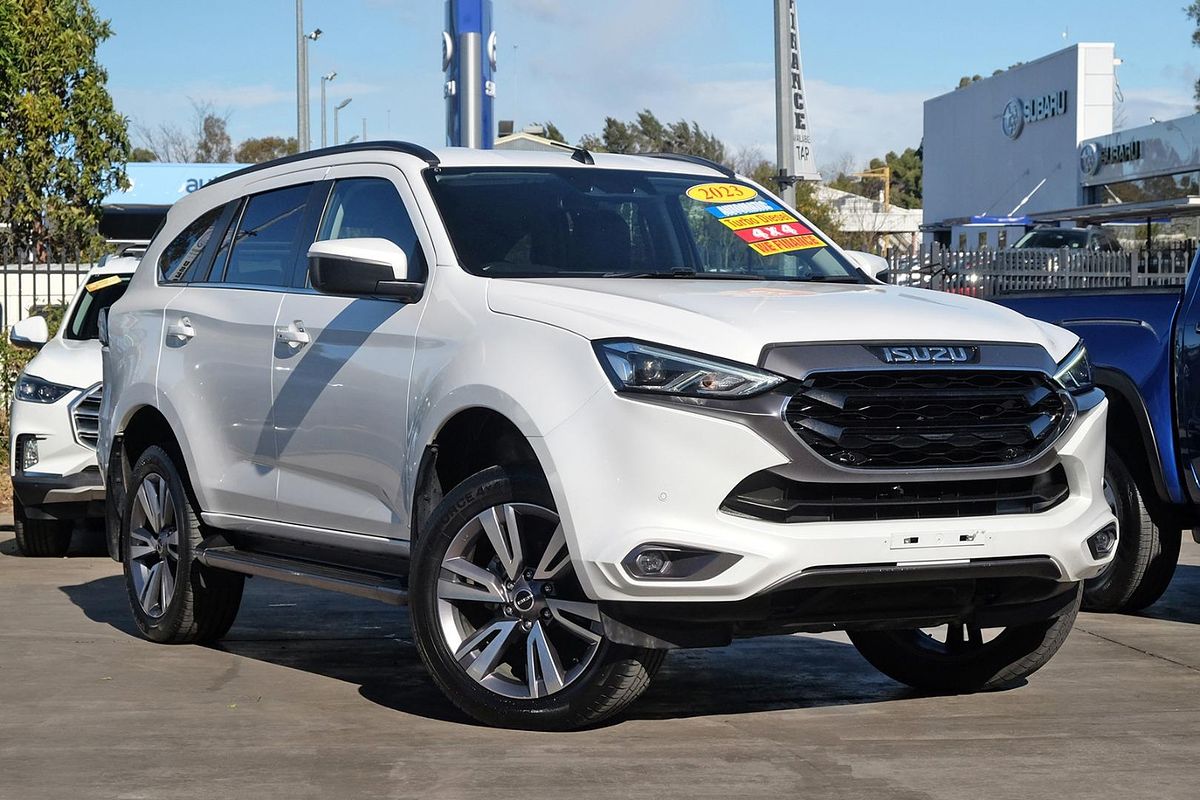 2023 Isuzu MU-X LS-T