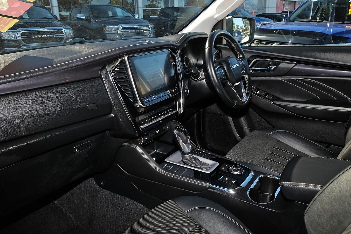 2023 Isuzu MU-X LS-T