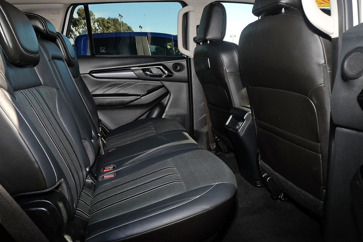 2023 Isuzu MU-X LS-T