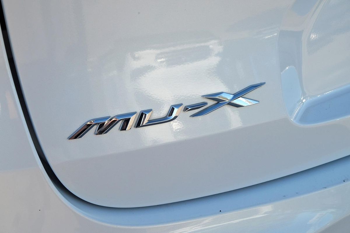 2023 Isuzu MU-X LS-T