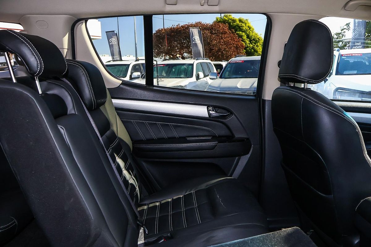 2018 Isuzu MU-X LS-T