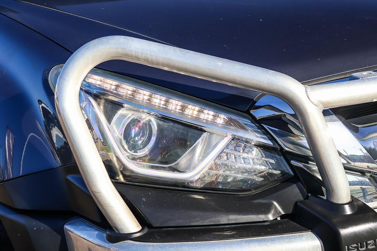 2018 Isuzu MU-X LS-T