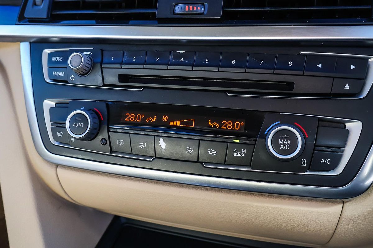 2014 BMW 3 Series 320i F30