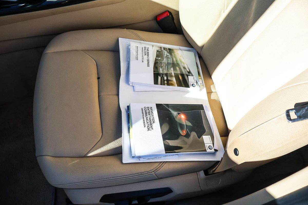 2014 BMW 3 Series 320i F30