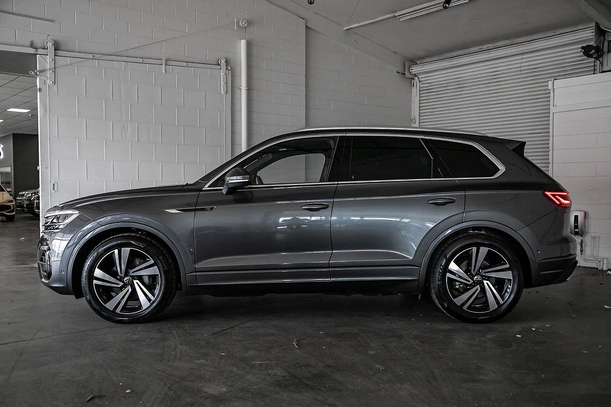 2022 Volkswagen Touareg 210TDI R-Line CR