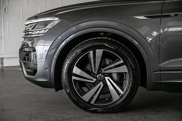 2022 Volkswagen Touareg 210TDI R-Line CR