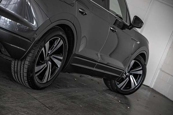 2022 Volkswagen Touareg 210TDI R-Line CR