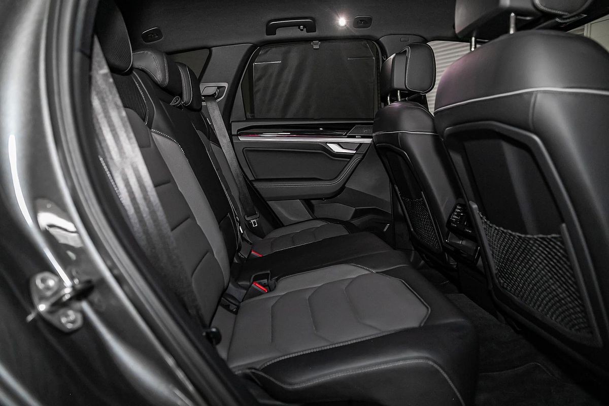 2022 Volkswagen Touareg 210TDI R-Line CR