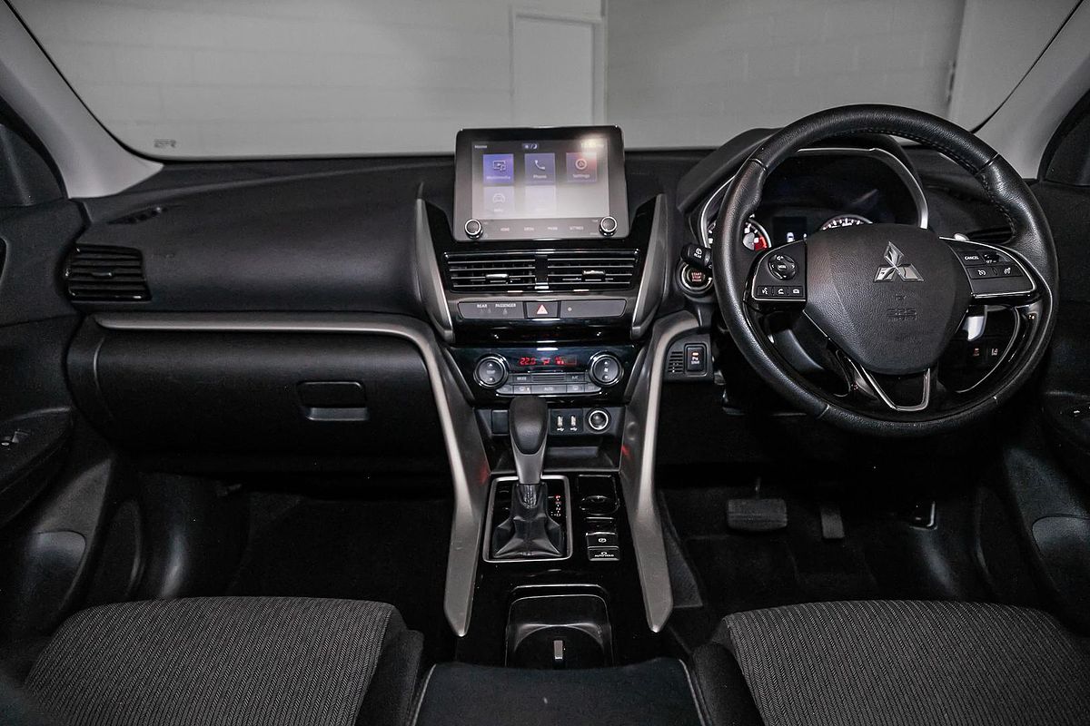 2022 Mitsubishi Eclipse Cross LS YB