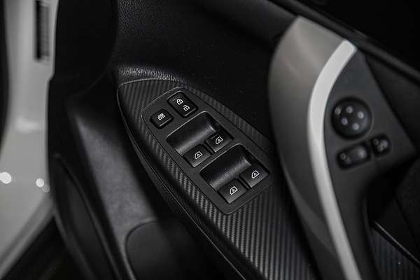 2022 Mitsubishi Eclipse Cross LS YB