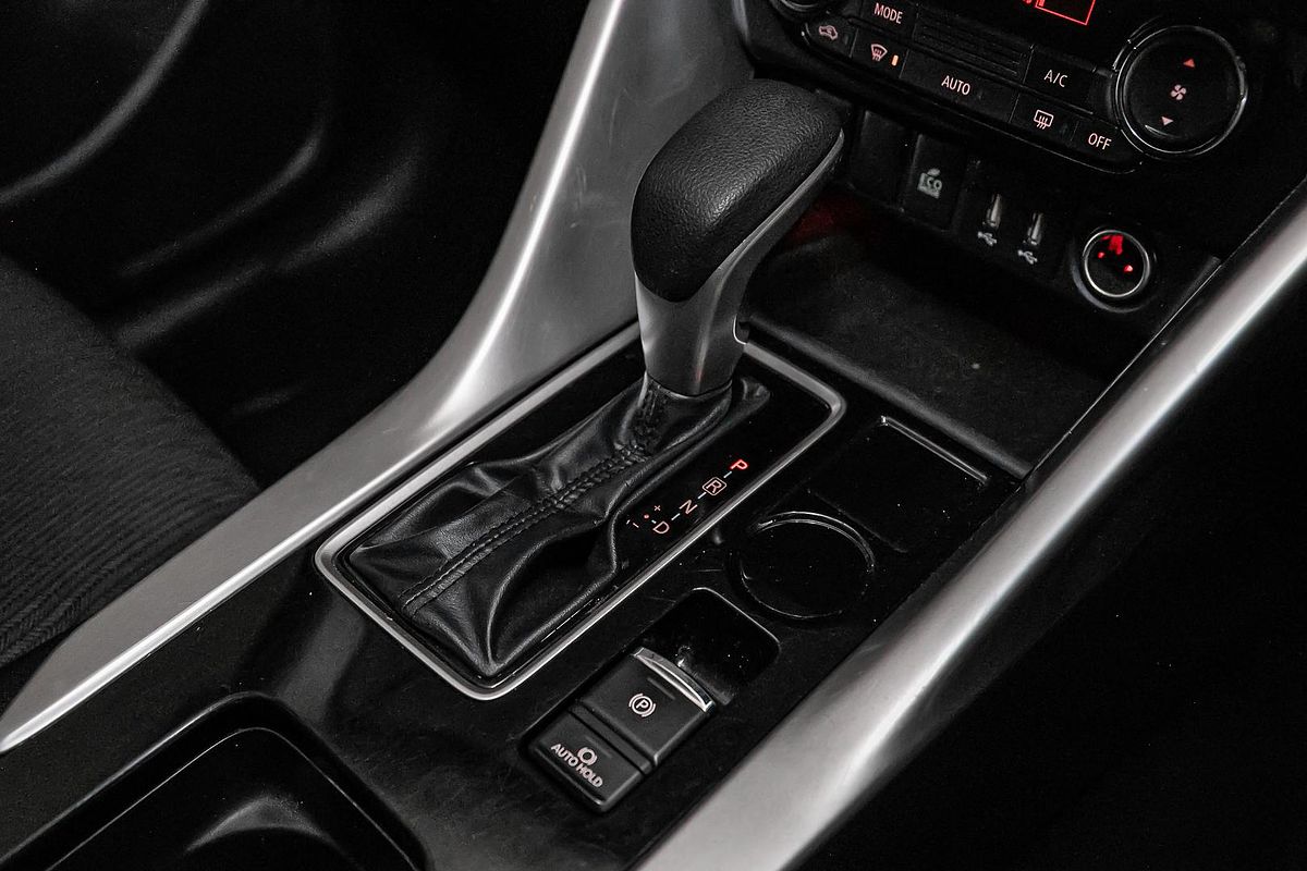 2022 Mitsubishi Eclipse Cross LS YB