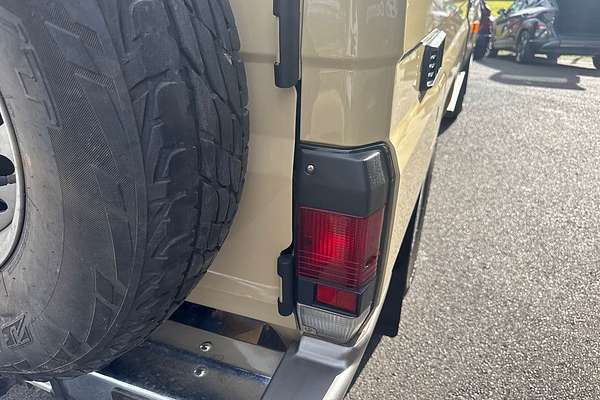 2023 Toyota Landcruiser GXL Troopcarrier VDJ78R