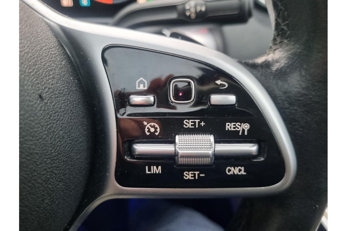 2021 Mercedes-Benz GLB-Class GLB200 X247