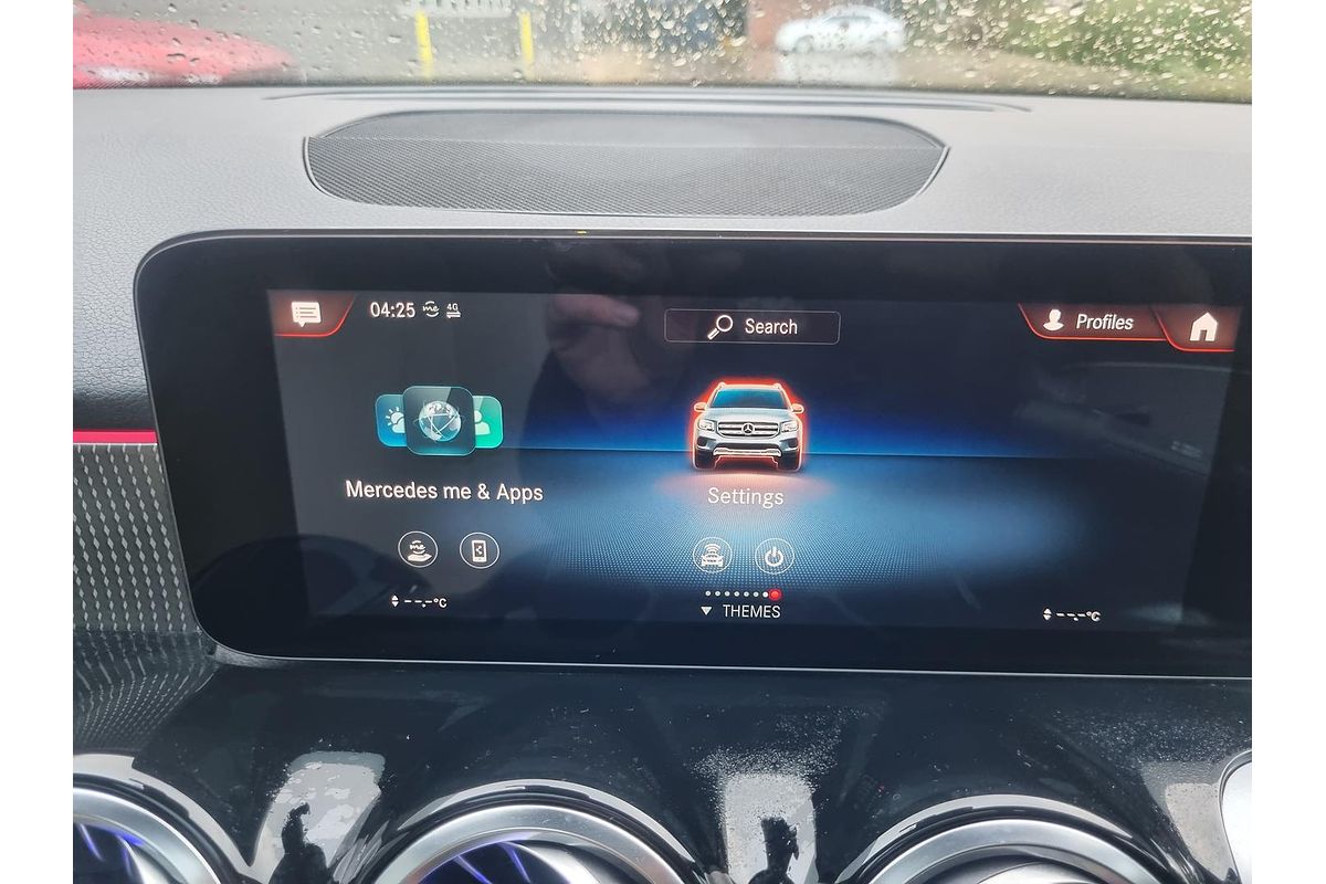 2021 Mercedes-Benz GLB-Class GLB200 X247