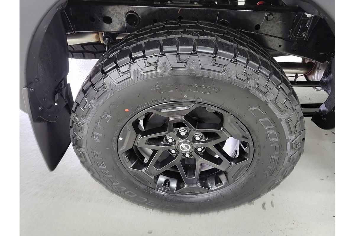 2025 Nissan Navara PRO-4X Warrior D23 4X4