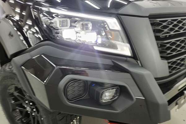 2025 Nissan Navara PRO-4X Warrior D23 4X4
