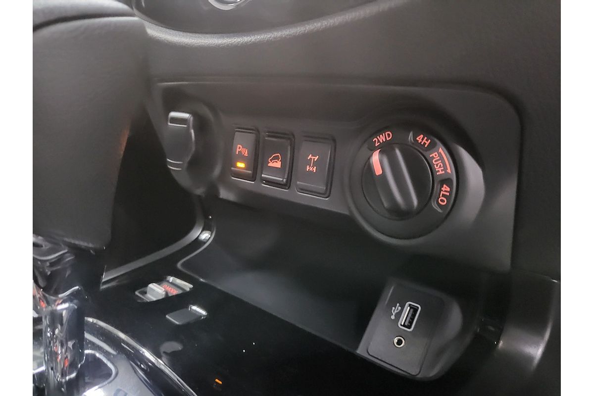 2025 Nissan Navara PRO-4X Warrior D23 4X4