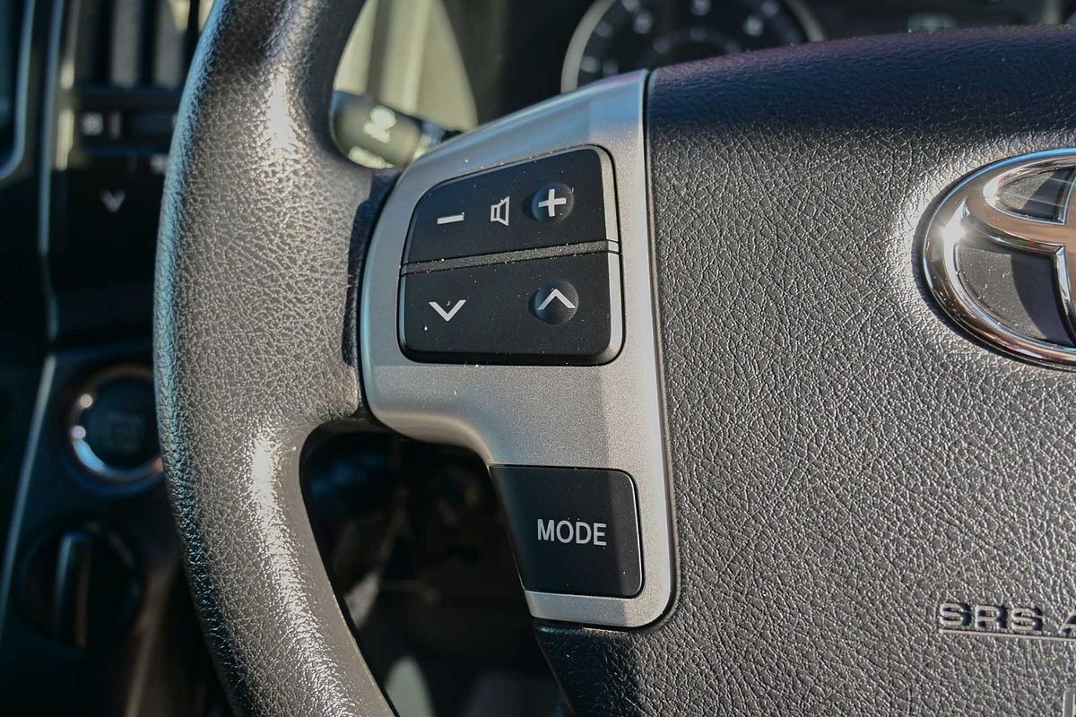 2014 Toyota Landcruiser GXL VDJ200R