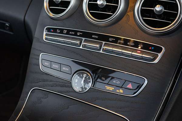 2021 Mercedes-Benz C-Class C200 A205