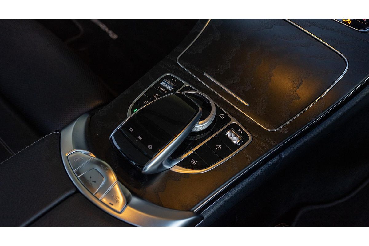 2021 Mercedes-Benz C-Class C200 A205