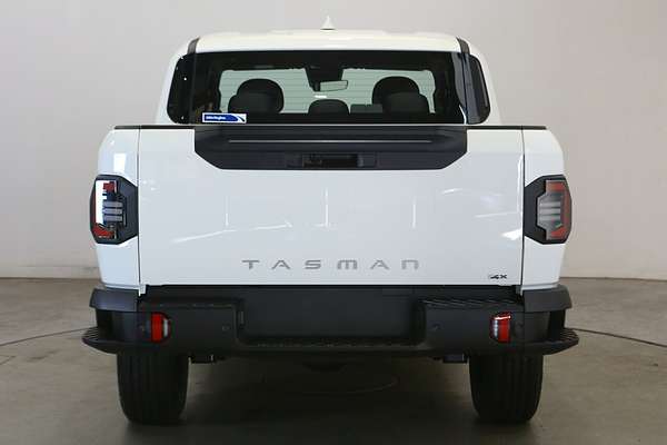 2025 Kia TASMAN SX