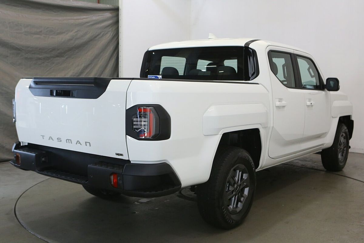 2025 Kia TASMAN SX