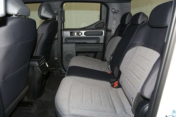 2025 Kia TASMAN SX