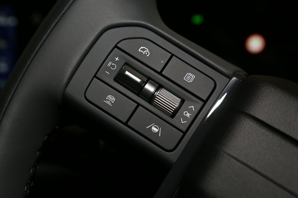 2025 Kia TASMAN SX