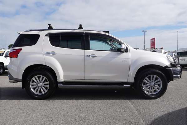 2017 Isuzu MU-X LS-T