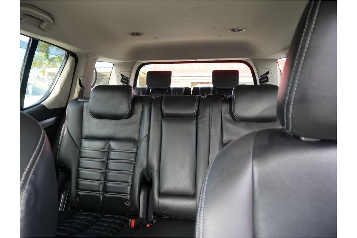 2017 Isuzu MU-X LS-T