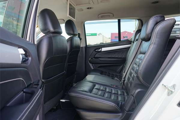2017 Isuzu MU-X LS-T