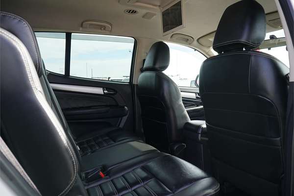 2017 Isuzu MU-X LS-T