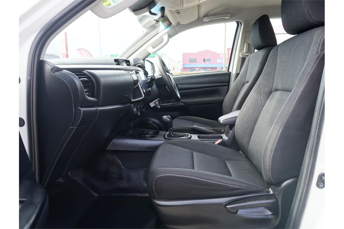 2020 Toyota Hilux SR GUN126R 4X4