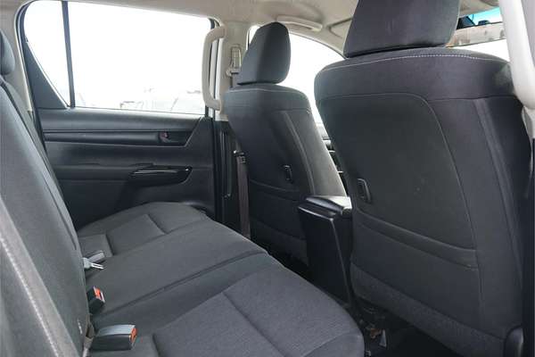 2020 Toyota Hilux SR GUN126R 4X4
