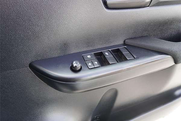 2020 Toyota Hilux SR GUN126R 4X4