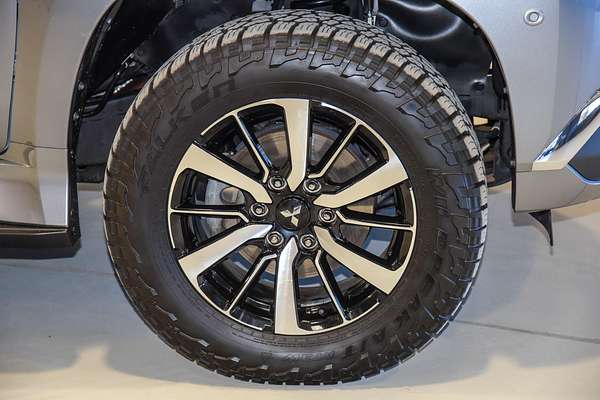 2017 Mitsubishi Pajero Sport Exceed QE