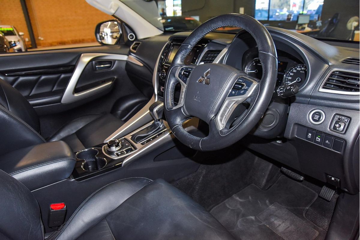 2017 Mitsubishi Pajero Sport Exceed QE