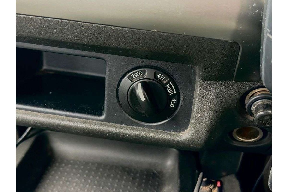 2010 Nissan Navara ST D40 4X4