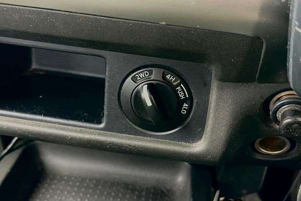 2010 Nissan Navara ST D40 4X4
