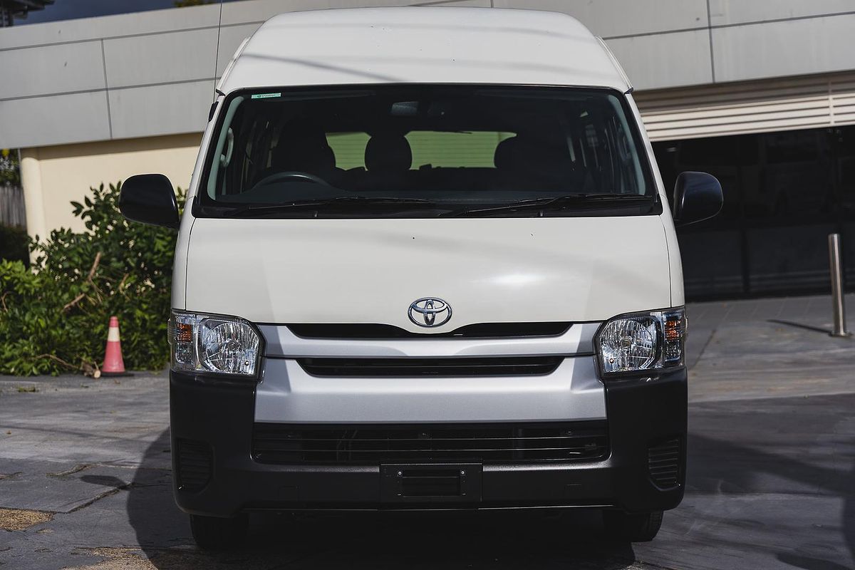 2017 Toyota Hiace Commuter TRH223R