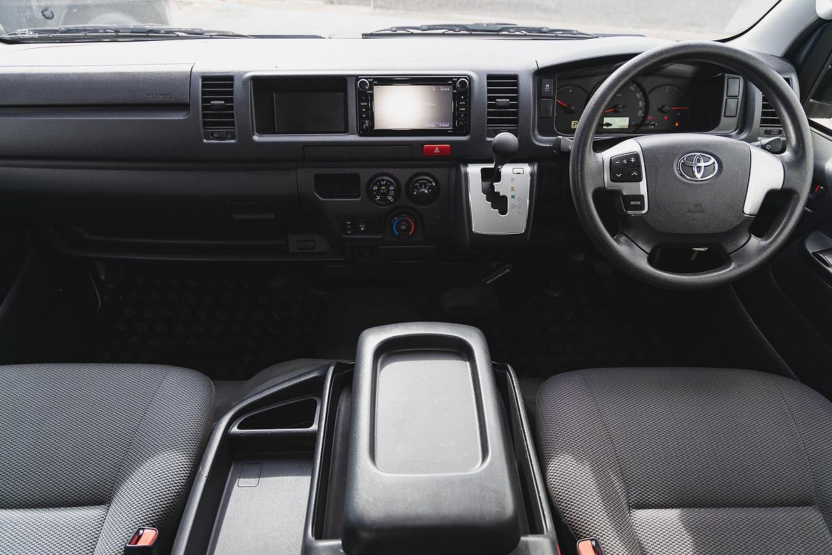 2017 Toyota Hiace Commuter TRH223R