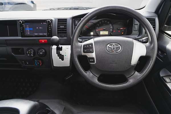 2017 Toyota Hiace Commuter TRH223R