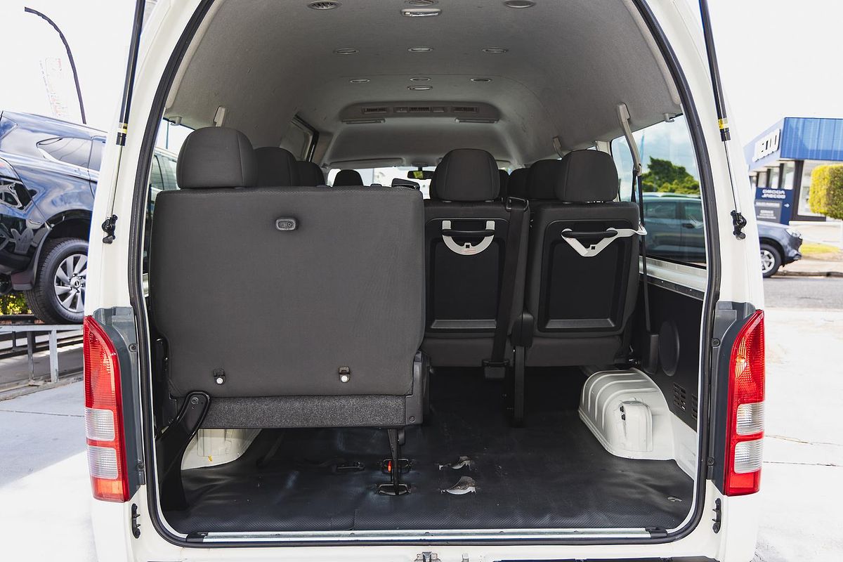2017 Toyota Hiace Commuter TRH223R