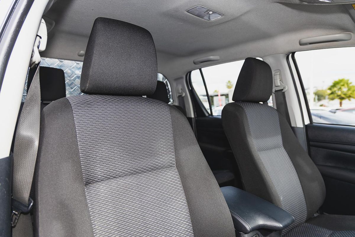 2018 Toyota Hilux Workmate TGN121R Rear Wheel Drive